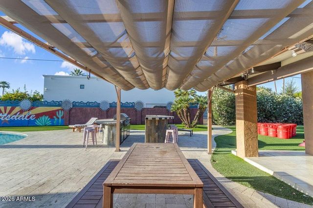 6802 E PARADISE Parkway, Scottsdale, AZ 85251