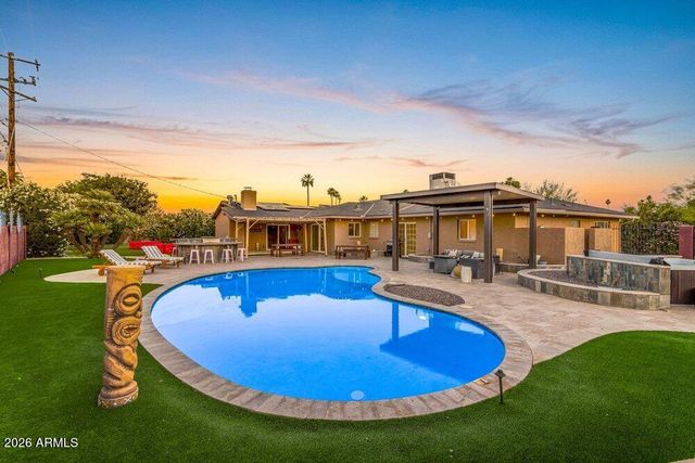 6802 E PARADISE Parkway, Scottsdale, AZ 85251