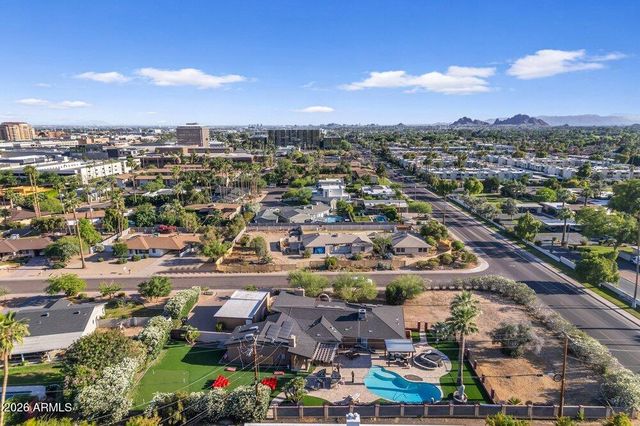 6802 E PARADISE Parkway, Scottsdale, AZ 85251