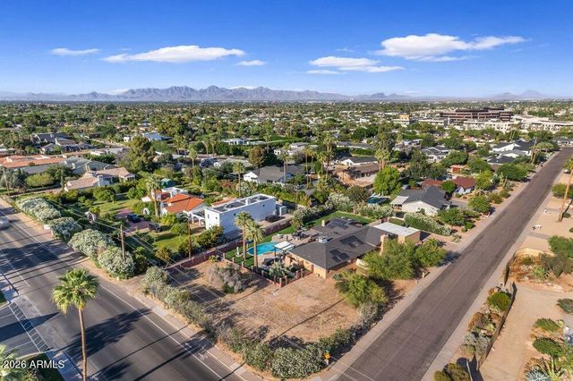 6802 E PARADISE Parkway, Scottsdale, AZ 85251