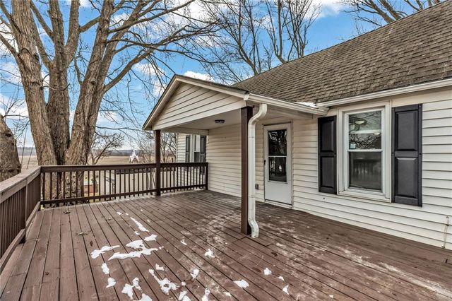115 W 1st Street, Farley, MO 64028
