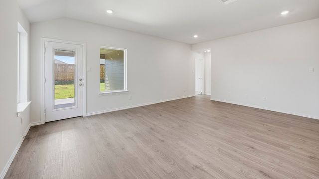 329 Sycamore Street, Dorchester, TX 75459