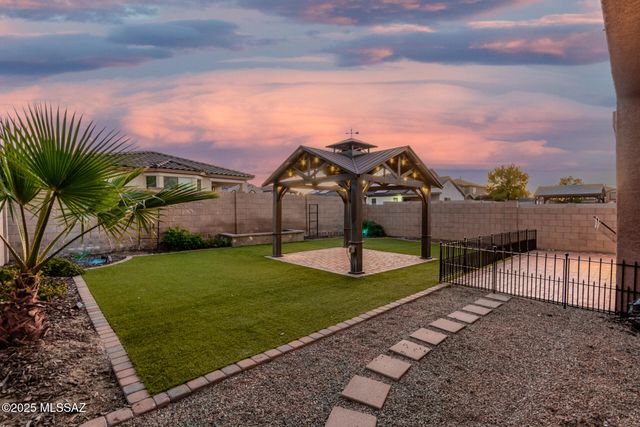 6760 Neptune Cove Road, Tucson, AZ 85756