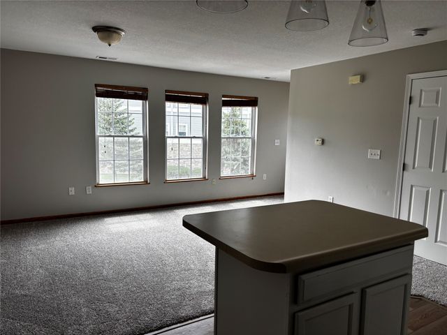 8302 Westown Parkway 7110, West Des Moines, IA 50266