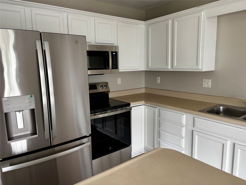 8302 Westown Parkway 7110, West Des Moines, IA 50266