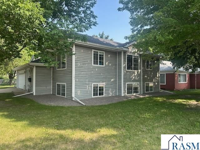 502 N Minnesota Avenue, St. Peter, MN 56082