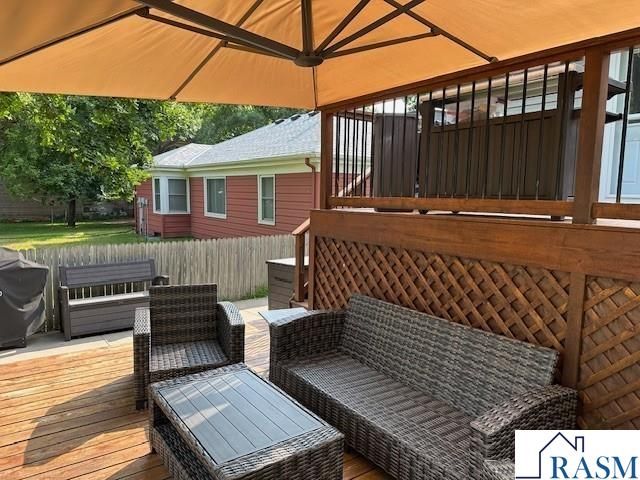 502 N Minnesota Avenue, St. Peter, MN 56082