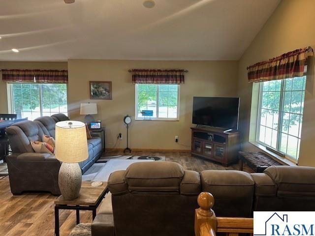 502 N Minnesota Avenue, St. Peter, MN 56082
