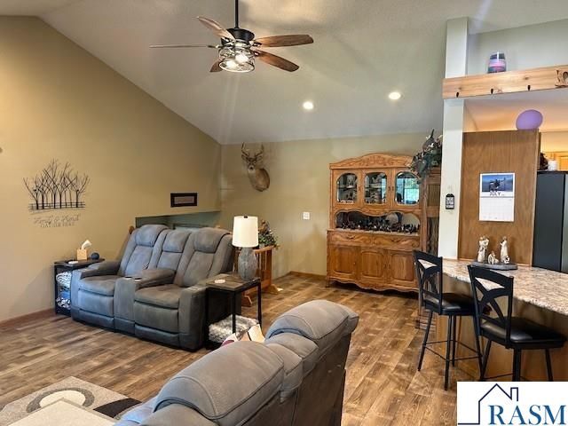 502 N Minnesota Avenue, St. Peter, MN 56082