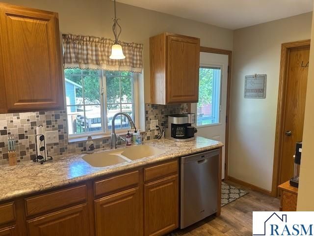 502 N Minnesota Avenue, St. Peter, MN 56082