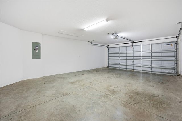 11190 HESS WAY, Oxford, FL 34484