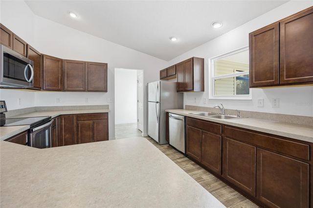 11190 HESS WAY, Oxford, FL 34484