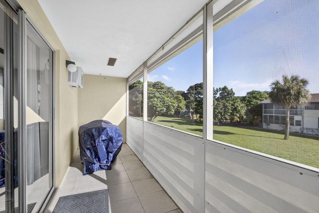 414 Windsor R, West Palm Beach, FL 33417