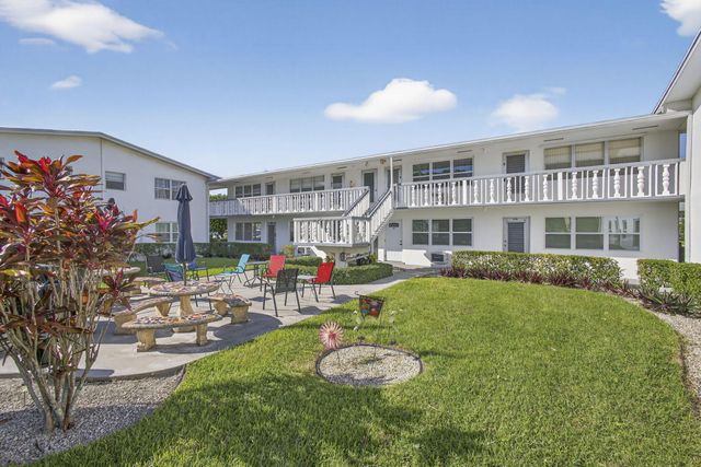 414 Windsor R, West Palm Beach, FL 33417