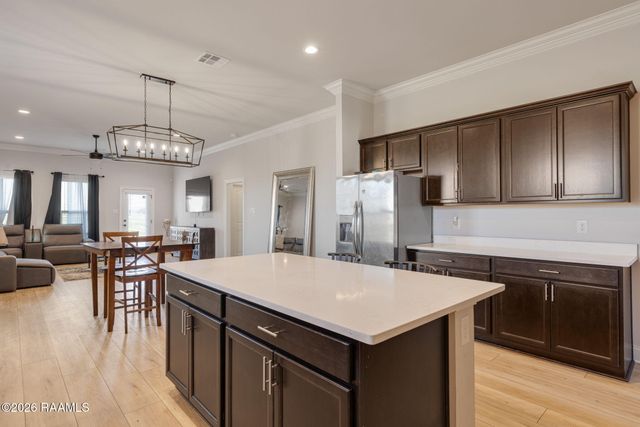 106 Bejeweled Avenue, Youngsville, LA 70592