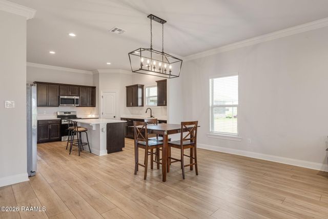 106 Bejeweled Avenue, Youngsville, LA 70592