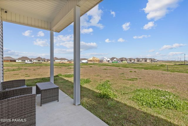 106 Bejeweled Avenue, Youngsville, LA 70592