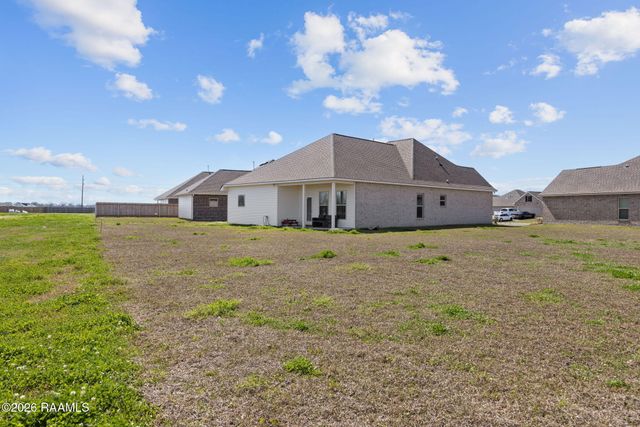 106 Bejeweled Avenue, Youngsville, LA 70592