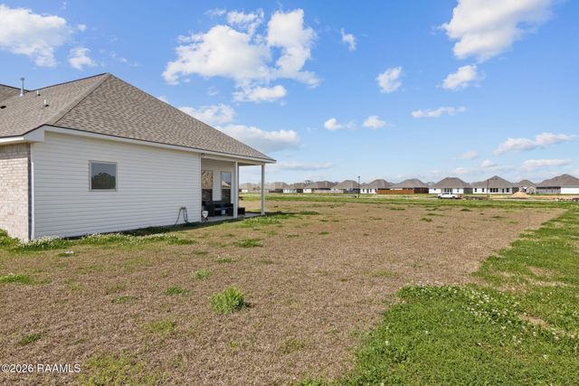 106 Bejeweled Avenue, Youngsville, LA 70592