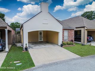 103 Laguna Lane, Lafayette, LA 70508