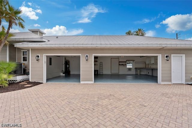 15555 Caloosa Creek CIR, Fort Myers, FL 33908