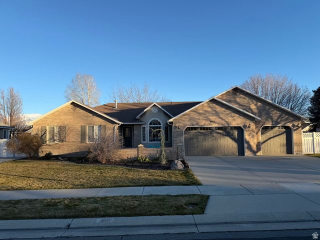 9851 S BIRDIE WAY, South Jordan, UT 84009