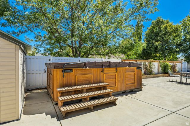 9851 S BIRDIE WAY, South Jordan, UT 84009