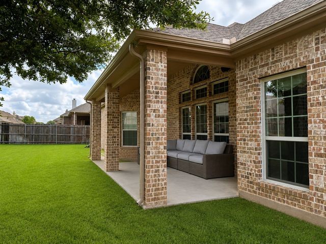 3221 Le Manns Street, Midlothian, TX 76065