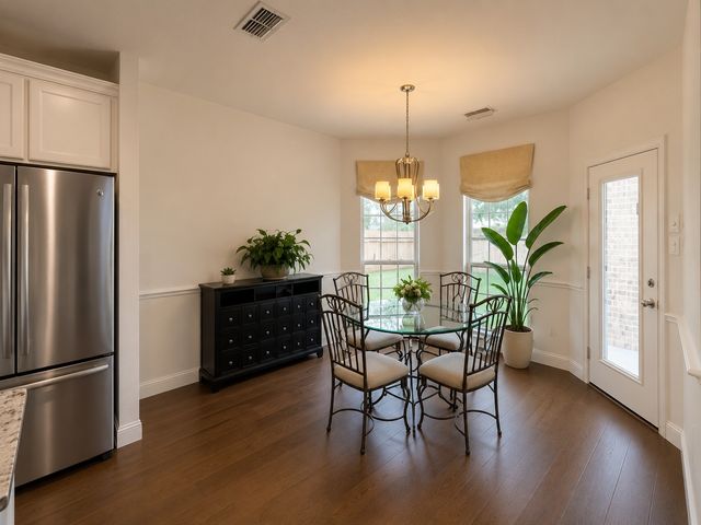 3221 Le Manns Street, Midlothian, TX 76065