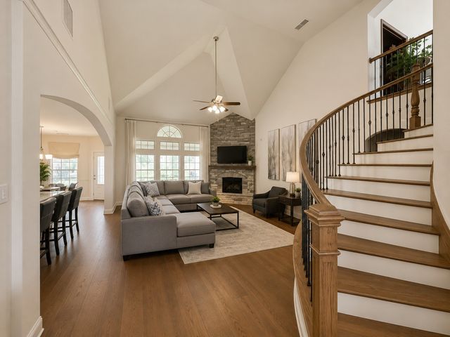 3221 Le Manns Street, Midlothian, TX 76065