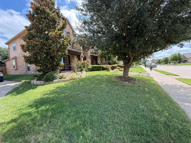 3221 Le Manns Street, Midlothian, TX 76065
