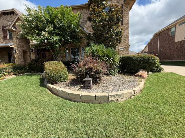 3221 Le Manns Street, Midlothian, TX 76065