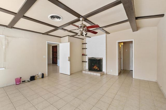 1077 S Riverside Drive, Palm Springs, CA 92264