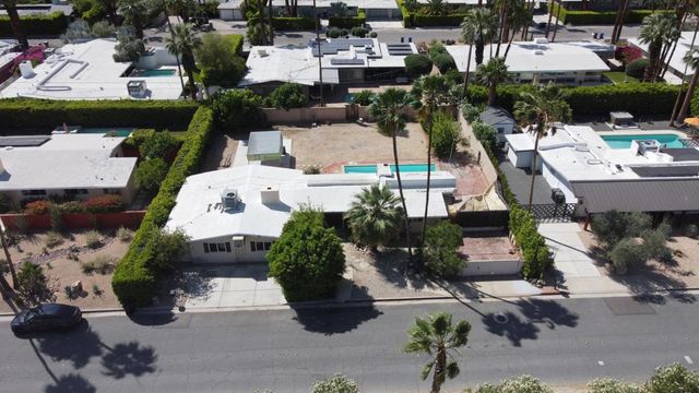 1077 S Riverside Drive, Palm Springs, CA 92264