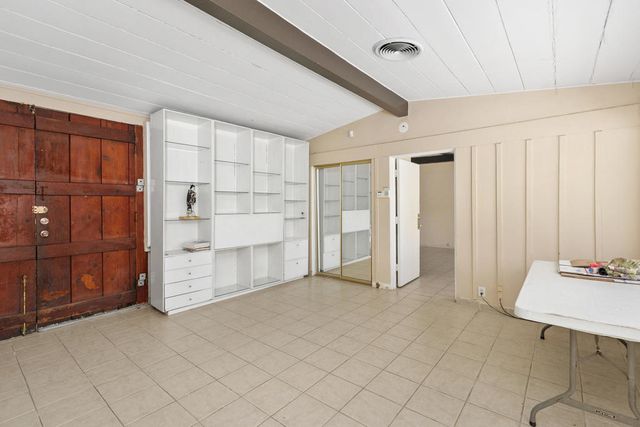 1077 S Riverside Drive, Palm Springs, CA 92264