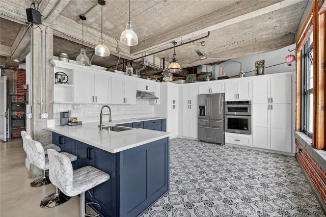 100 W 5th Street 7E, Long Beach, CA 90802