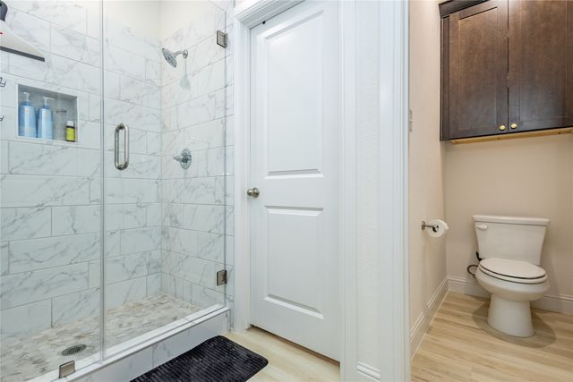 4312 Templeton St, Greenville, TX 75401