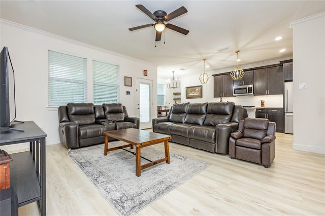 4312 Templeton St, Greenville, TX 75401