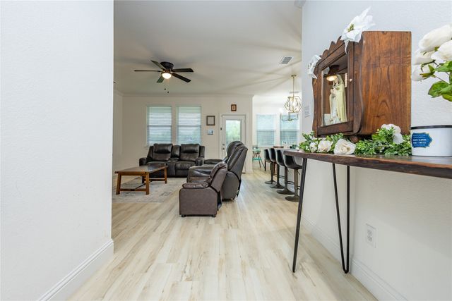 4312 Templeton St, Greenville, TX 75401