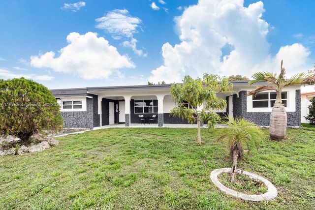 350 SW 30th Ter, Fort Lauderdale, FL 33312