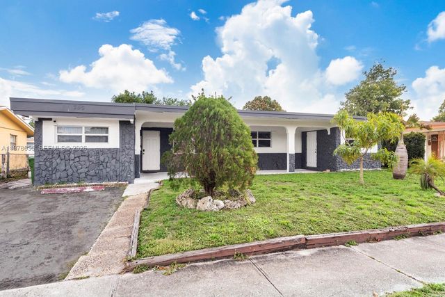 350 SW 30th Ter, Fort Lauderdale, FL 33312