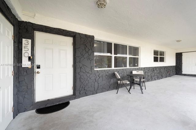 350 SW 30th Ter, Fort Lauderdale, FL 33312
