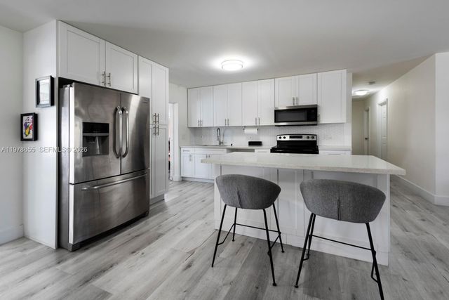 350 SW 30th Ter, Fort Lauderdale, FL 33312