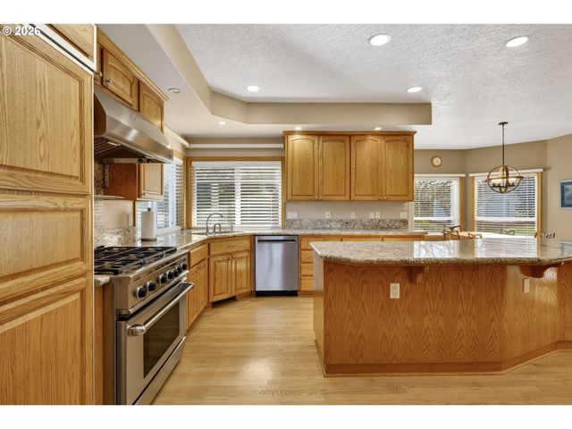 14007 Se EKLUND Ave, Boring, OR 97009