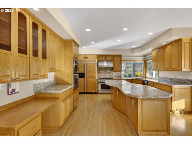 14007 Se EKLUND Ave, Boring, OR 97009