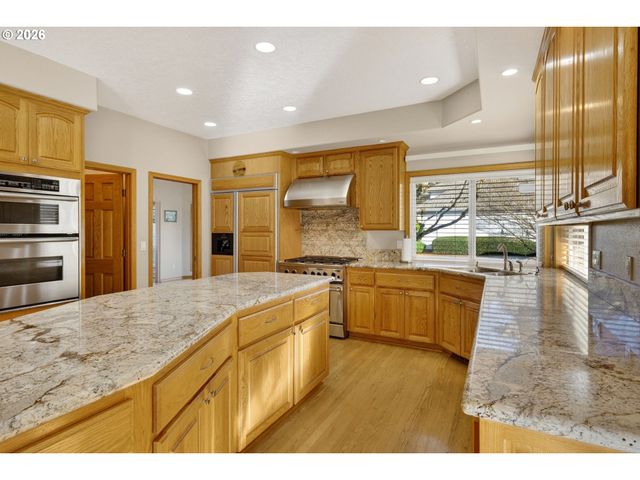 14007 Se EKLUND Ave, Boring, OR 97009