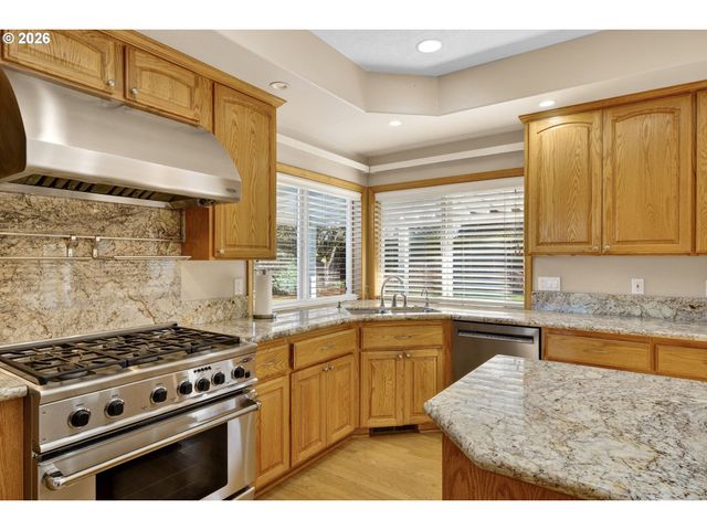 14007 Se EKLUND Ave, Boring, OR 97009