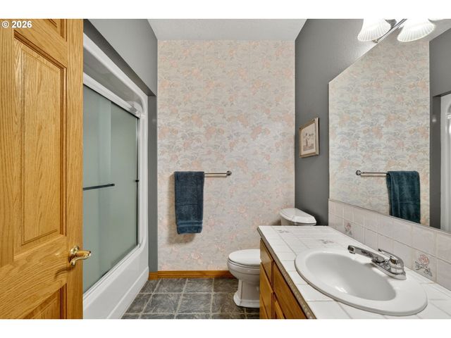 14007 Se EKLUND Ave, Boring, OR 97009