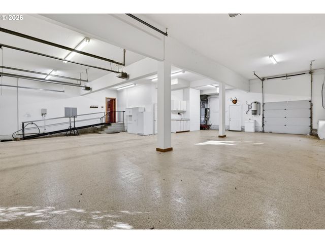 14007 Se EKLUND Ave, Boring, OR 97009