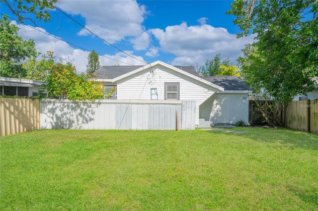 811 OVERSPIN DRIVE, Winter Park, FL 32789